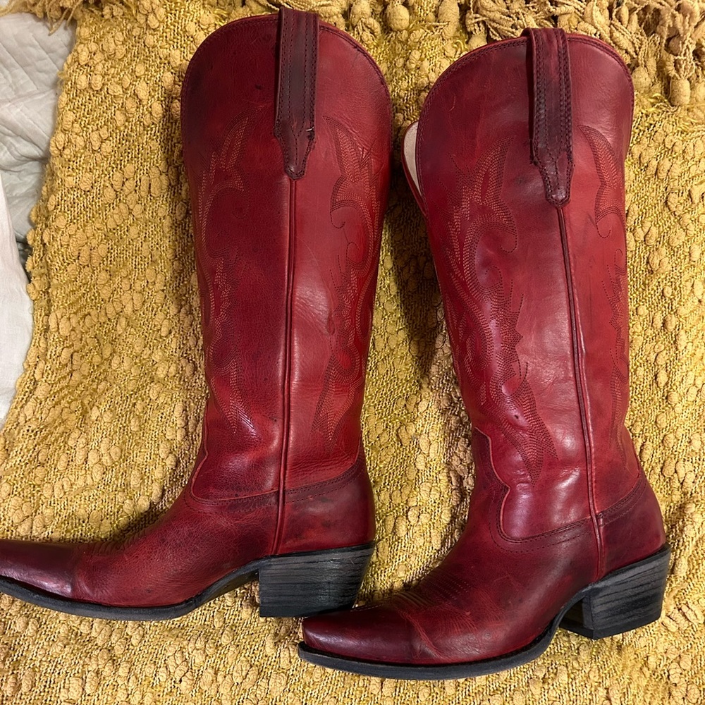 Free bird- red woodland boots- worn once